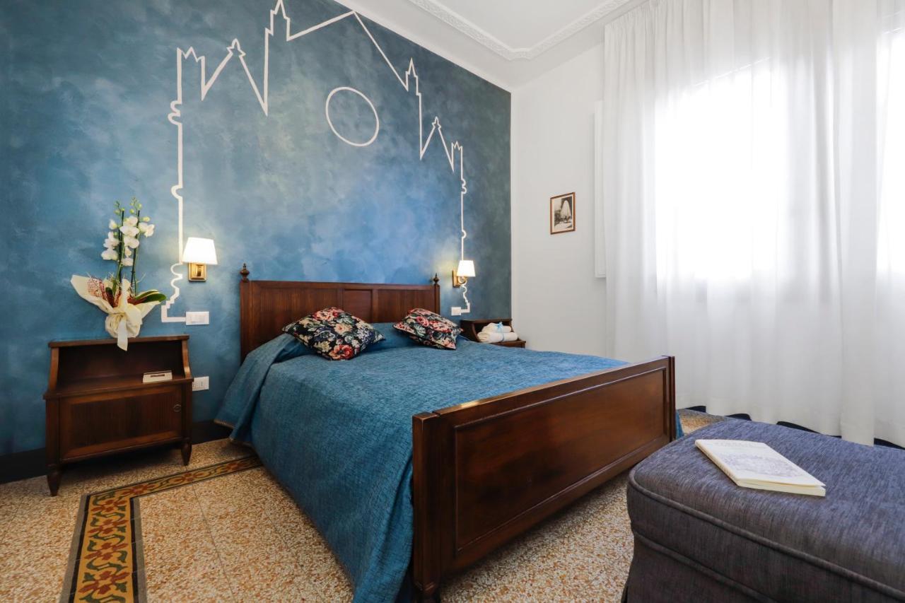Deluxe Room,754391323:JPEG
